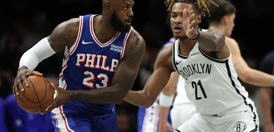 LeBron James prend les commandes du jeu des 76ers lors de leurs débuts avec la nouvelle équipe étoilée