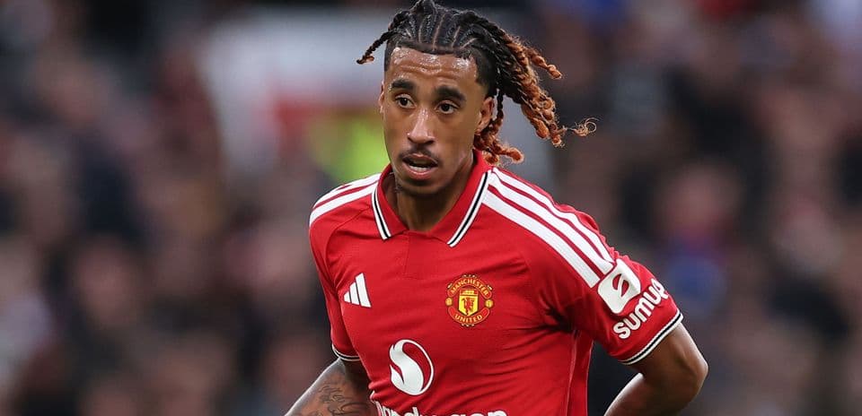 Leny Yoro évoque les discussions internes à Manchester United et reste serein avant le choc contre l'Atletico Madrid