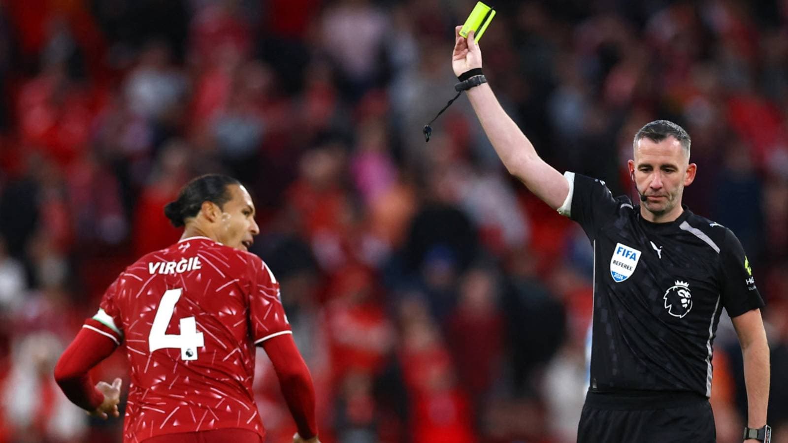 Pourquoi Chris Kavanagh Peut Arbitrer les Matchs de Manchester City