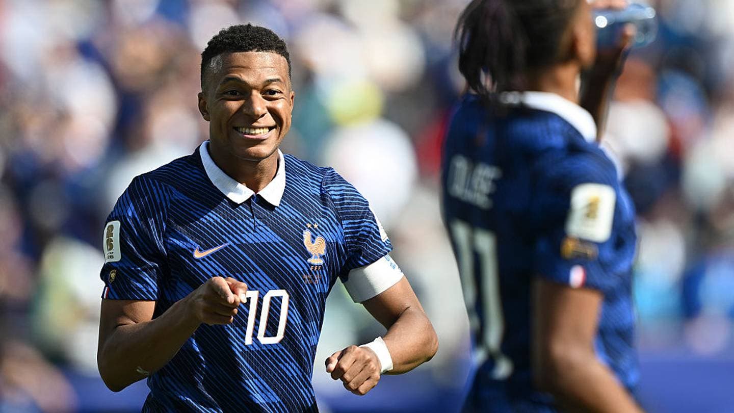 Les notes des joueurs français face au Sénégal : Mbappé entre dans l'histoire avec un doublé