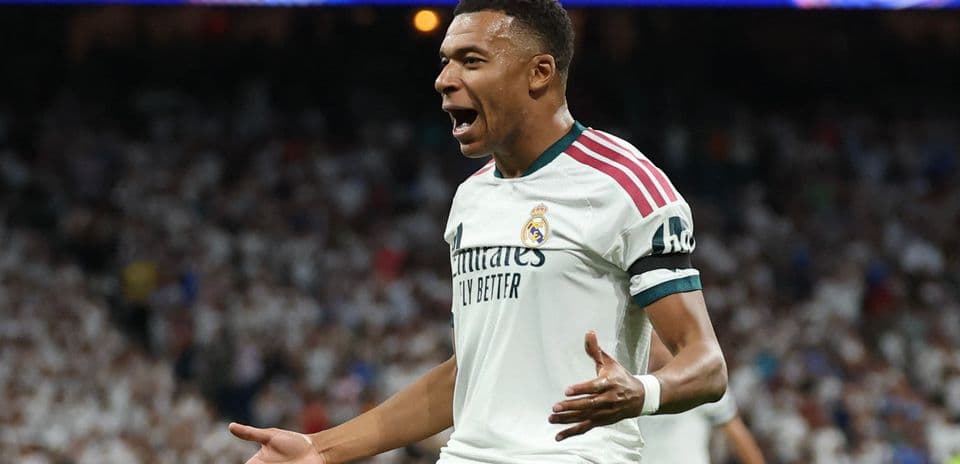 Kylian Mbappé égale le record de buts en Ligue des Champions de Raúl lors de la victoire du Real Madrid contre l'Inter
