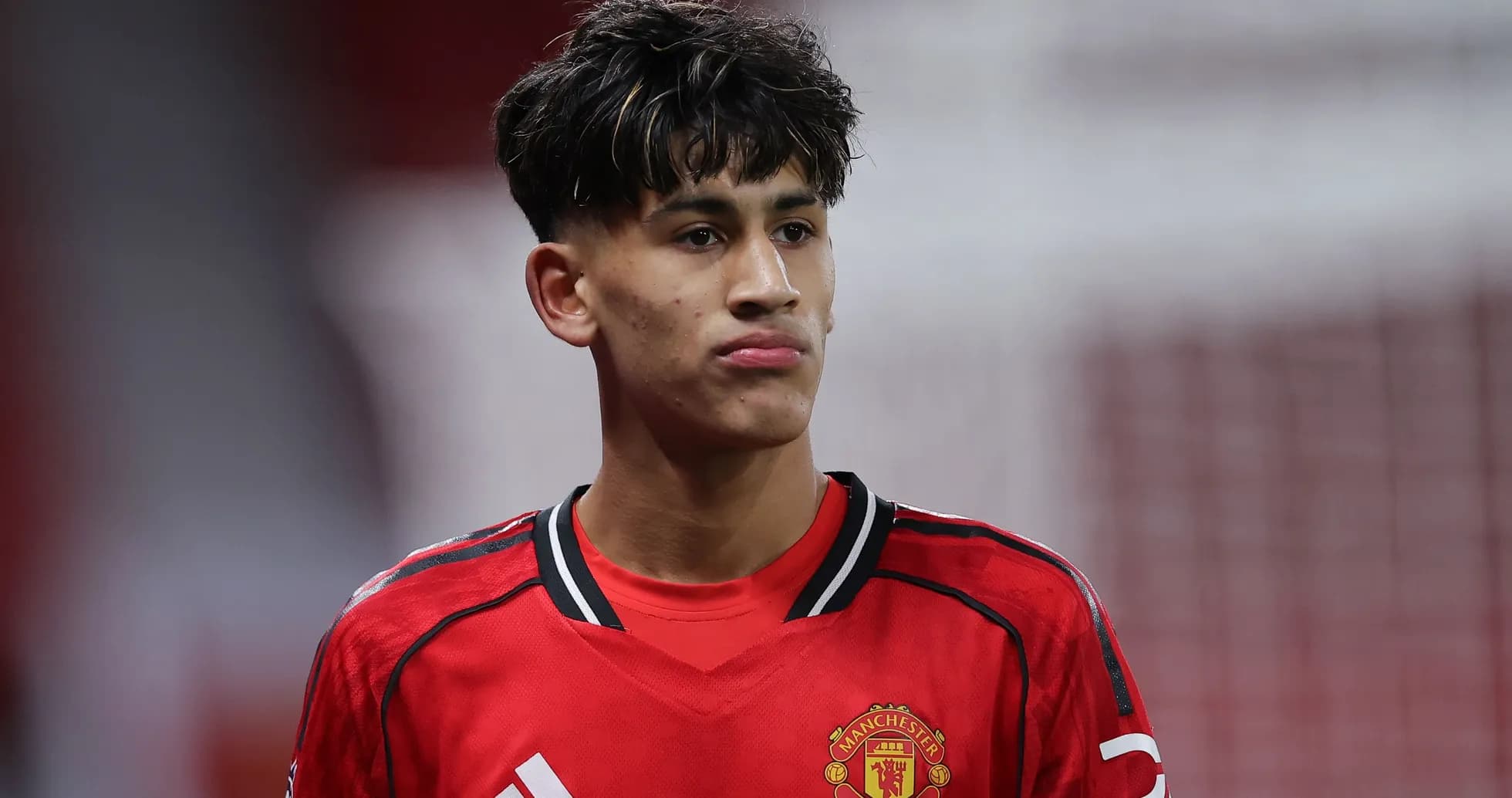 Joueur de Manchester United en maillot rouge Joueur de Manchester United en maillot rouge