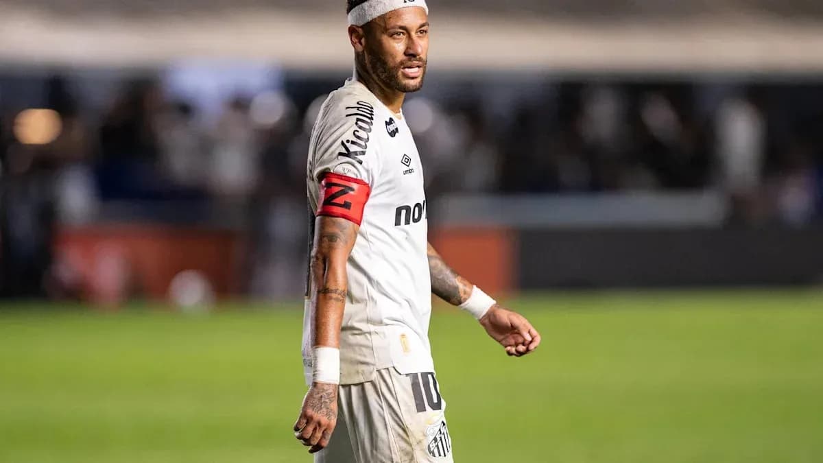 Neymar en action lors du match contre Palmeiras Neymar en action lors du match contre Palmeiras