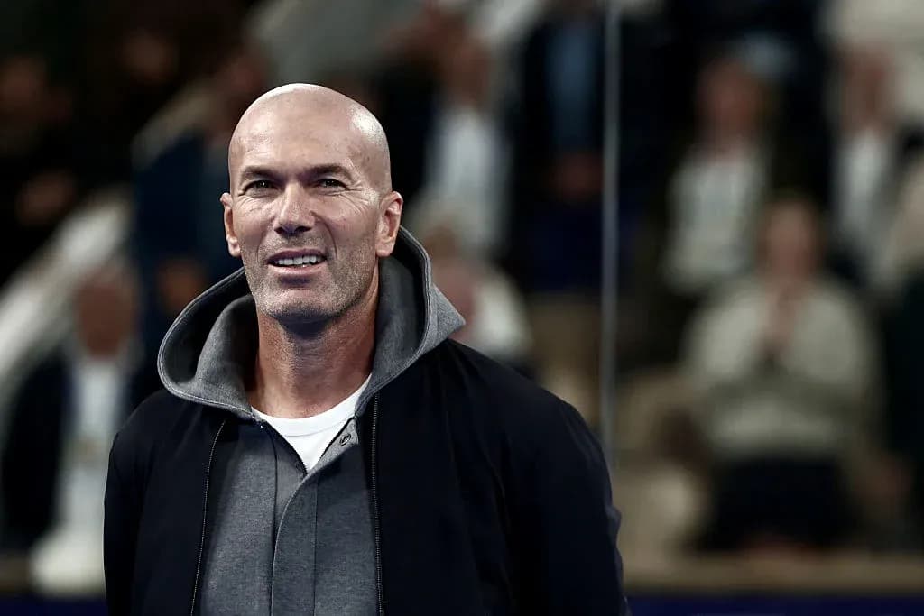 Zinédine Zidane lors d'un événement sportif Zinédine Zidane lors d'un événement sportif