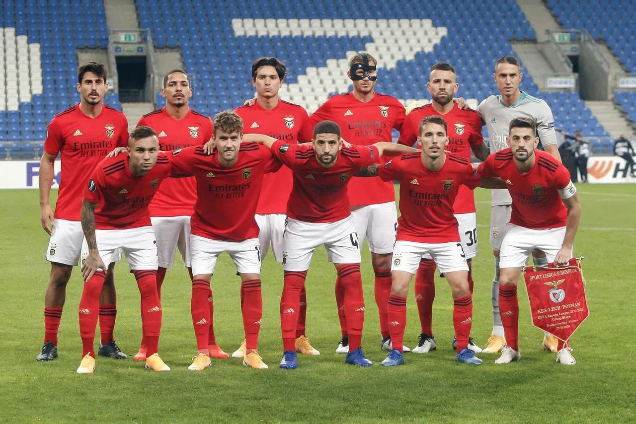 Équipe de Benfica avant le match Équipe de Benfica avant le match