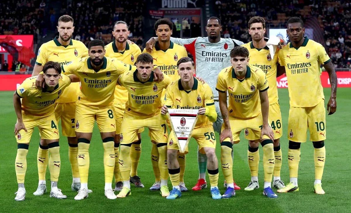 Équipe AC Milan avant le match contre Atalanta Équipe AC Milan avant le match contre Atalanta