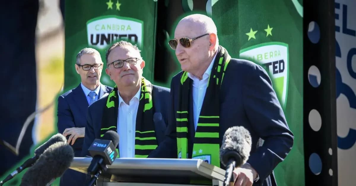Conférence de presse avec des représentants de Canberra United Conférence de presse avec des représentants de Canberra United