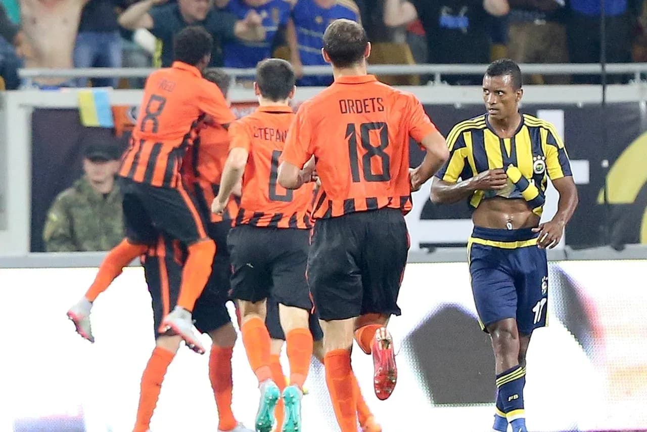 Joueurs de Shakhtar célébrant un but Joueurs de Shakhtar célébrant un but