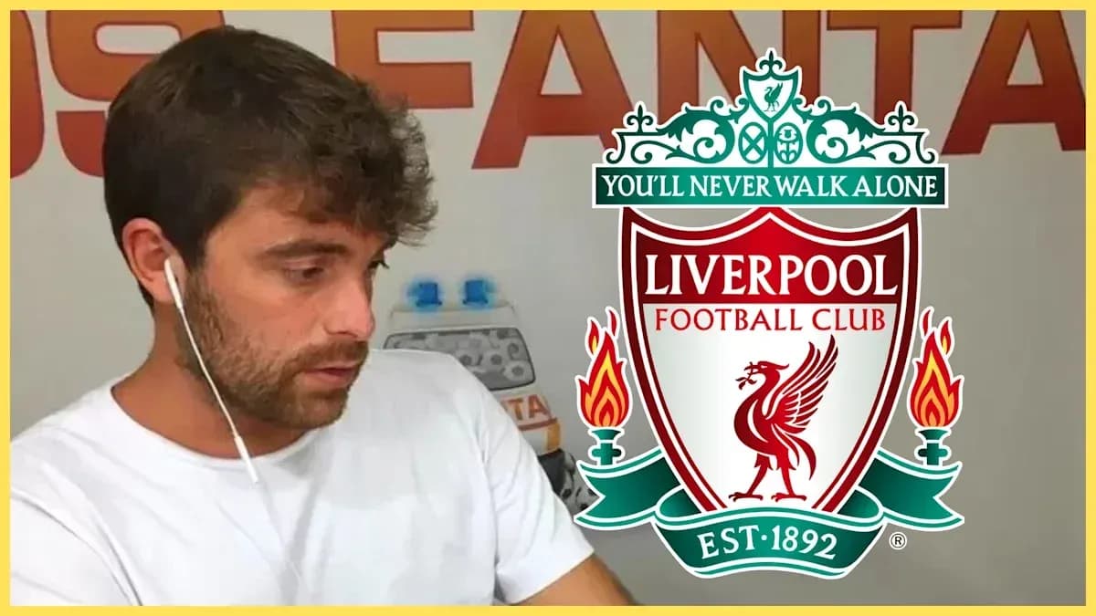 Homme avec écouteurs, logo de Liverpool en arrière-plan Homme avec écouteurs, logo de Liverpool en arrière-plan