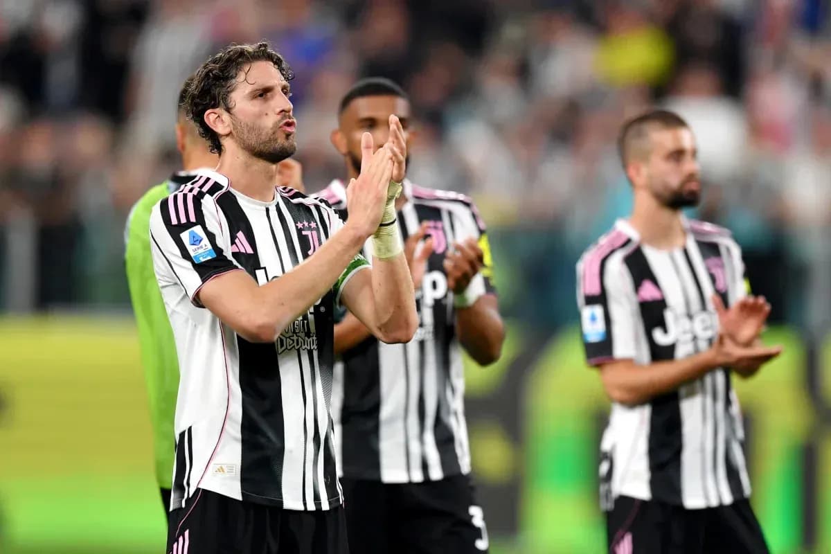 Joueurs de la Juventus applaudissant après le match Joueurs de la Juventus applaudissant après le match