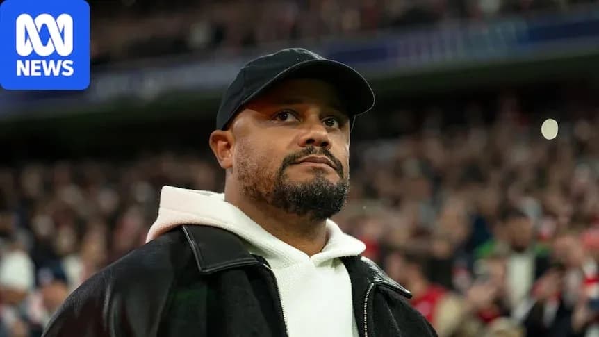 Homme regardant un match dans le stade Homme regardant un match dans le stade