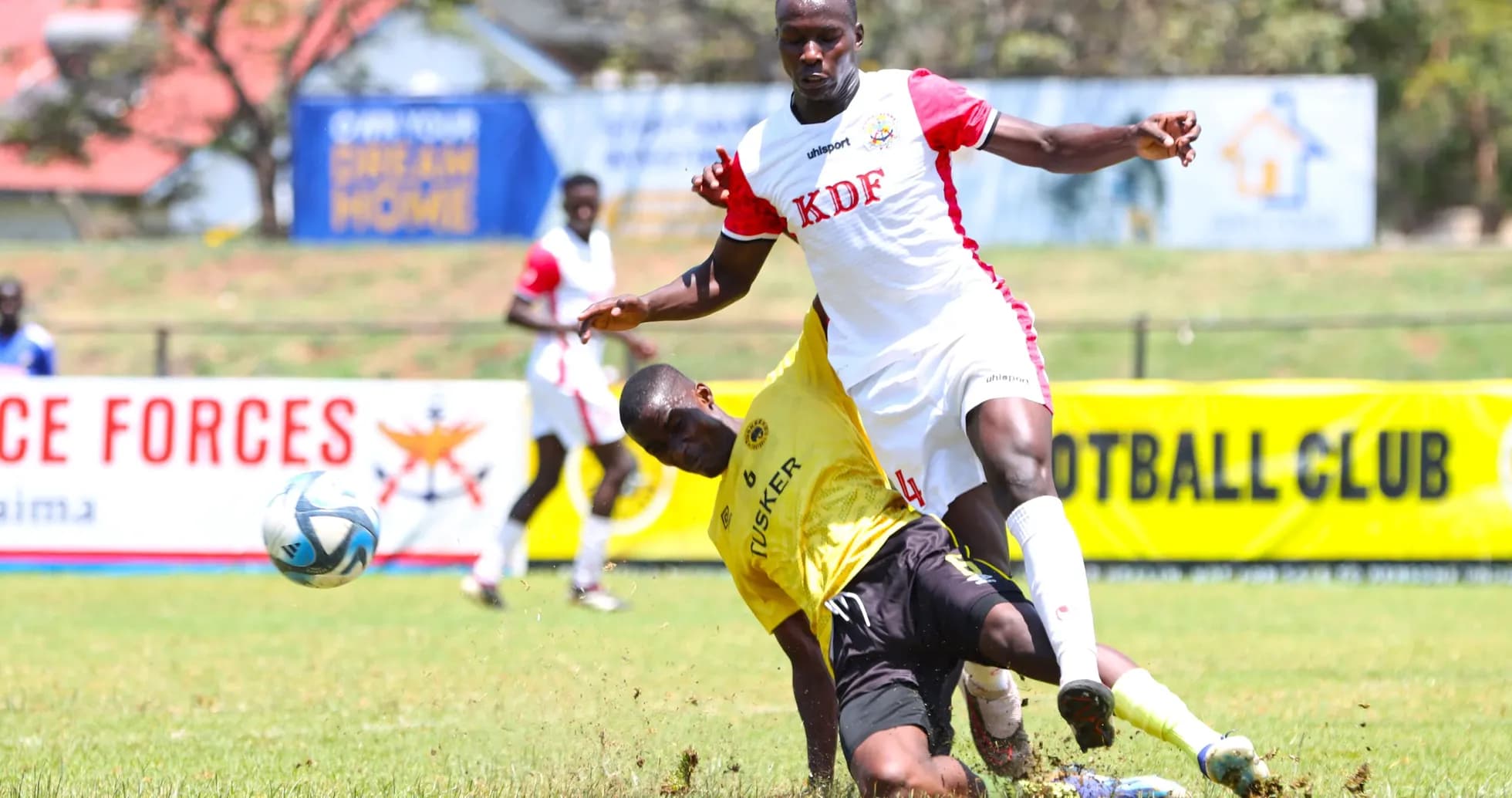 Joueur de Ulinzi Stars en action contre Tusker Joueur de Ulinzi Stars en action contre Tusker