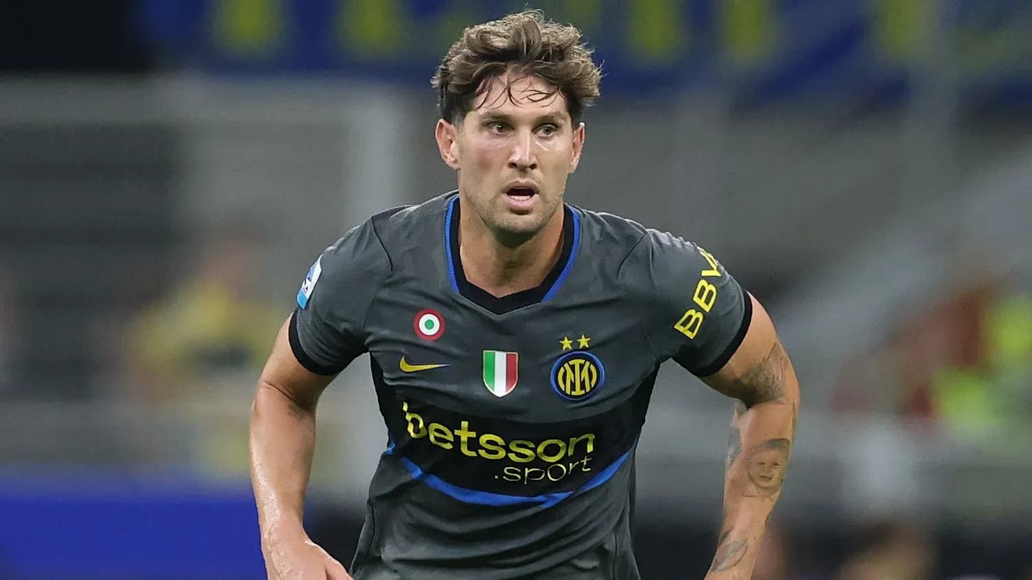 Joueur d'Inter Milan en action sur le terrain Joueur d'Inter Milan en action sur le terrain
