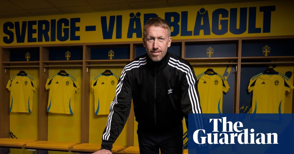 En entraîneur dans un vestiaire aux couleurs suédoises En entraîneur dans un vestiaire aux couleurs suédoises