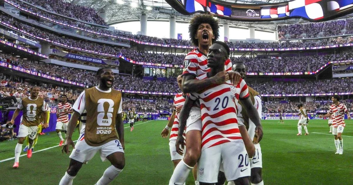 Joueurs américains célèbrent un but au Mondial 2026 Joueurs américains célèbrent un but au Mondial 2026