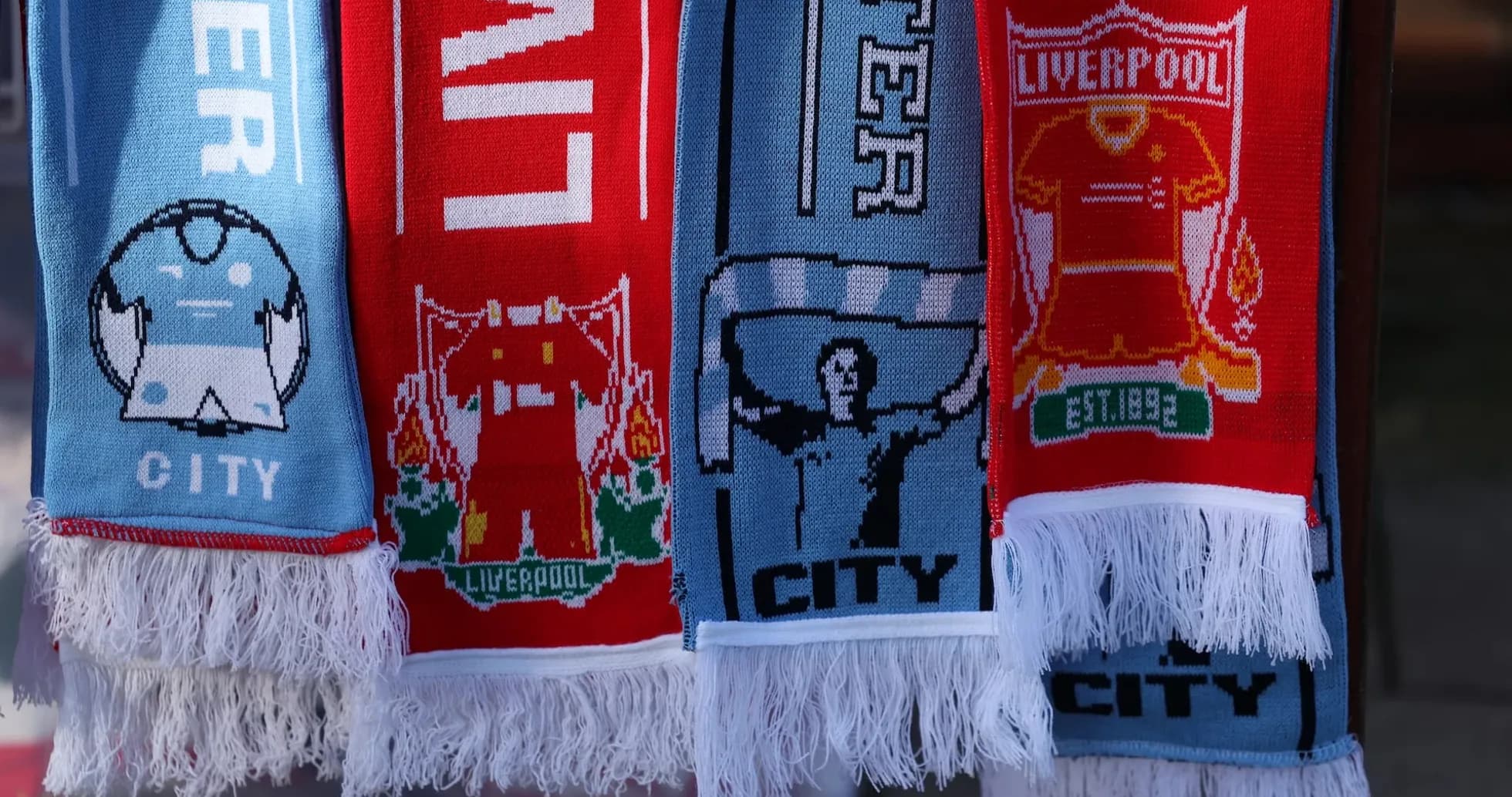Écharpes de Liverpool et Manchester City Écharpes de Liverpool et Manchester City