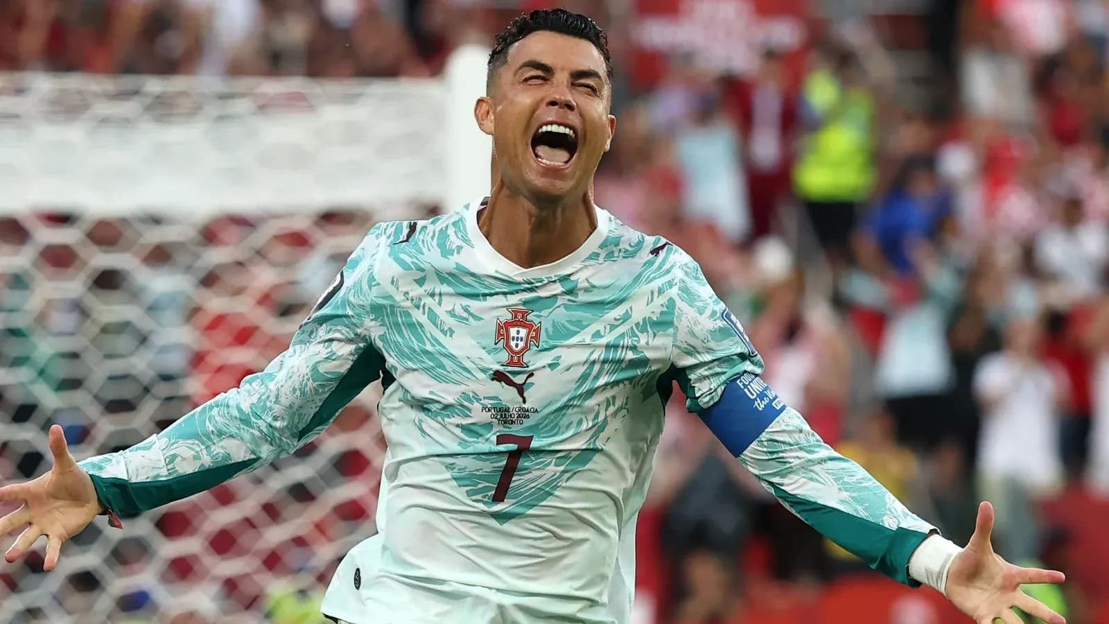 Cristiano Ronaldo célébrant un but pour le Portugal Cristiano Ronaldo célébrant un but pour le Portugal