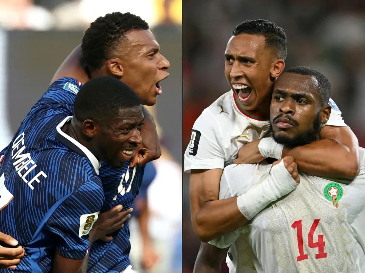 Joueurs de France et du Maroc célébrant un but Joueurs de France et du Maroc célébrant un but