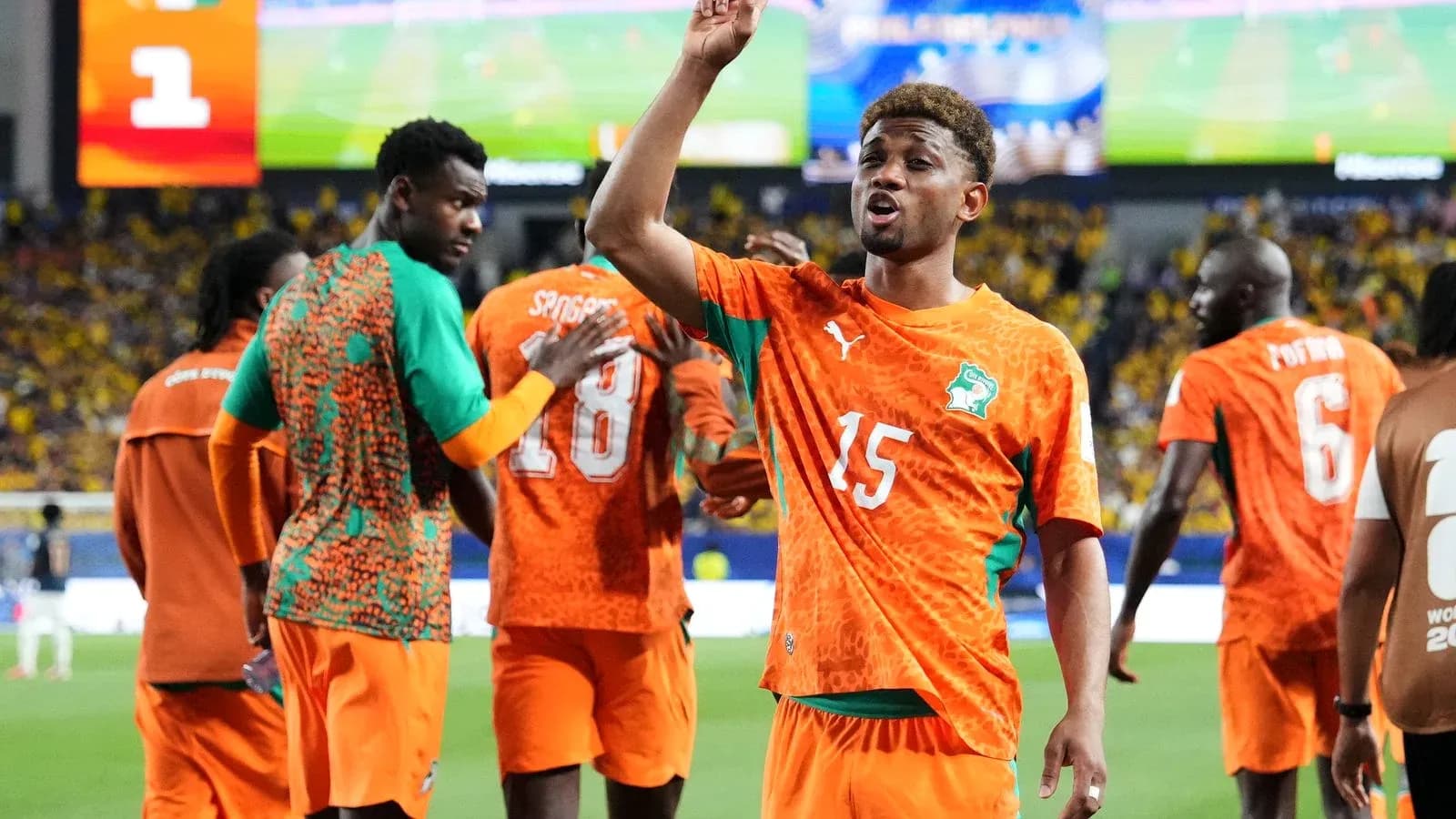 Joueurs de la Côte d'Ivoire célébrant un but Joueurs de la Côte d'Ivoire célébrant un but