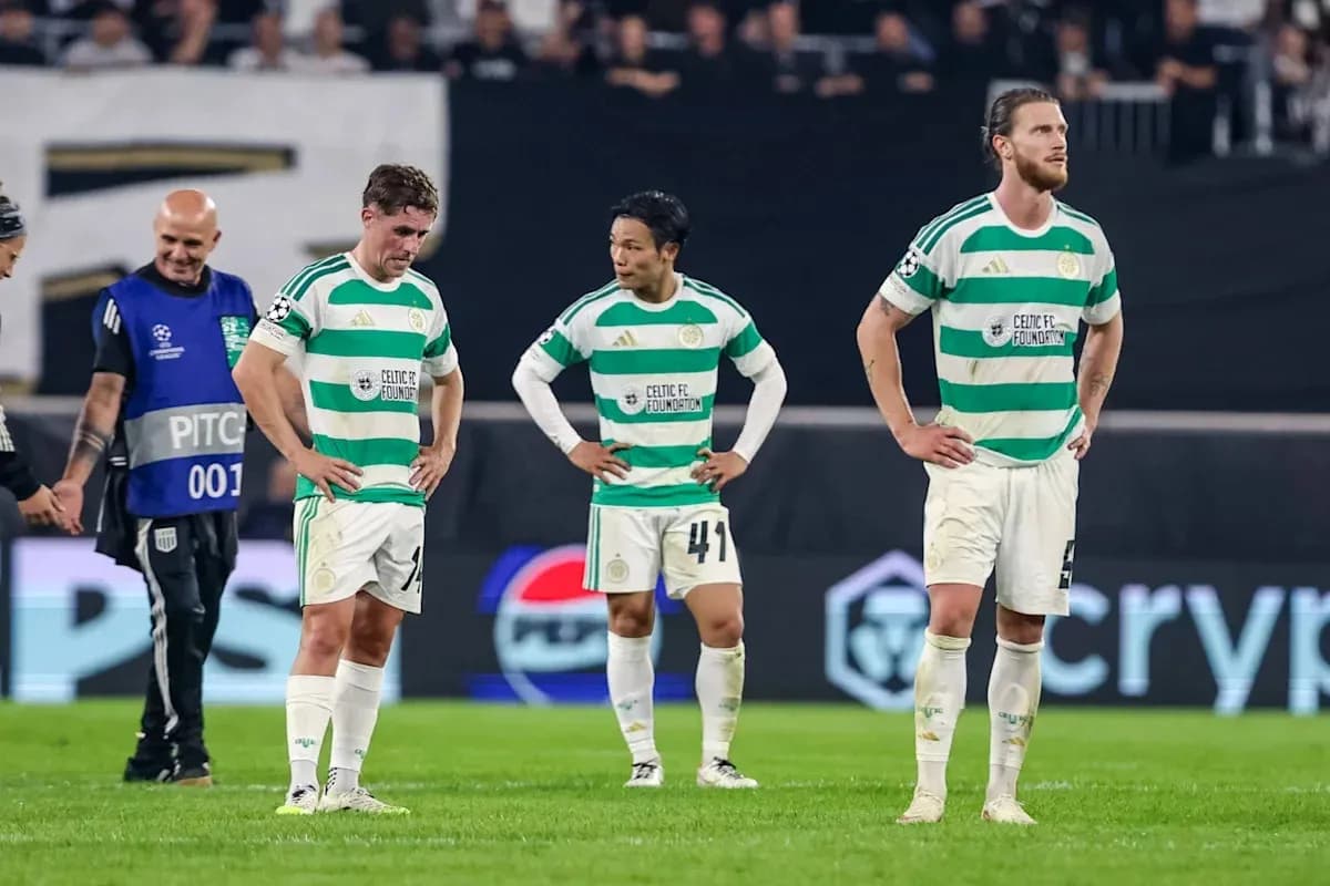 Joueurs de Celtic FC après un match décevant Joueurs de Celtic FC après un match décevant