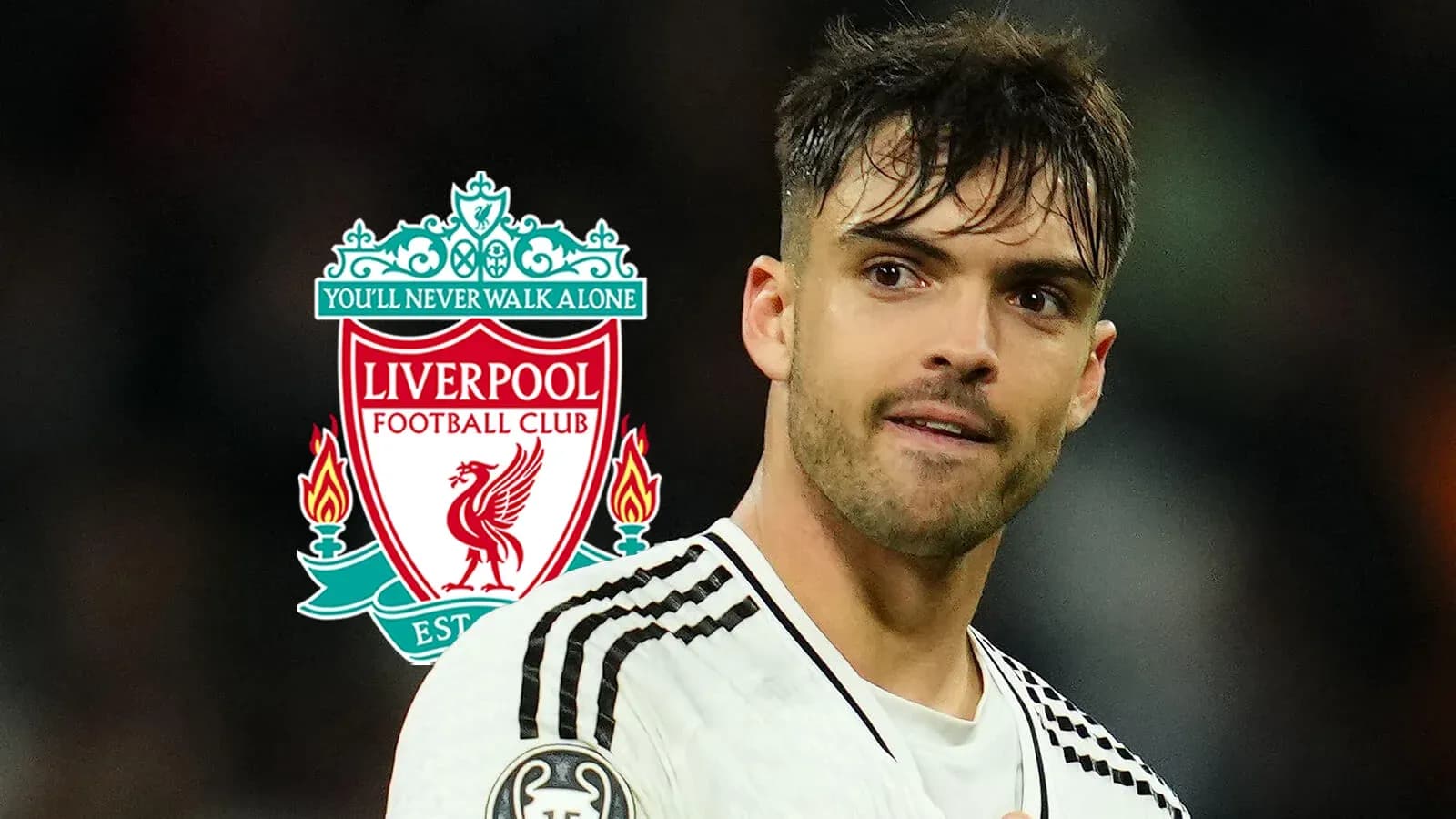 Joueur avec le logo de Liverpool en arrière-plan Joueur avec le logo de Liverpool en arrière-plan