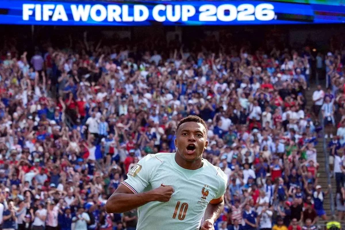 Kylian Mbappé célébrant un but lors de la Coupe du Monde Kylian Mbappé célébrant un but lors de la Coupe du Monde