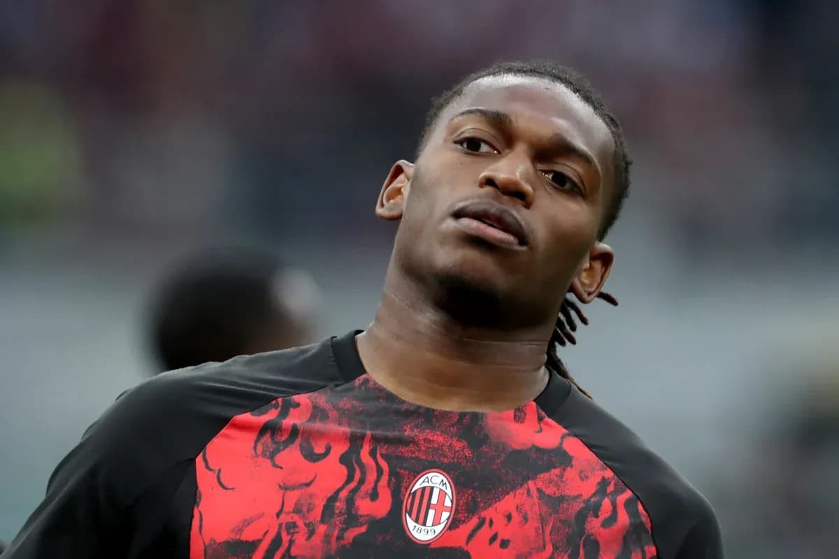Joueur s'échauffant avant le match avec AC Milan Joueur s'échauffant avant le match avec AC Milan