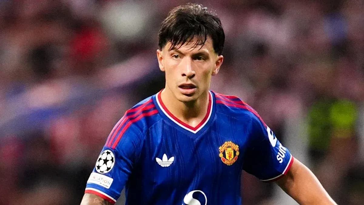 Joueur de Manchester United en action sur le terrain Joueur de Manchester United en action sur le terrain