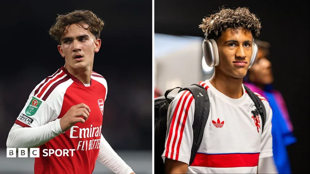 Joueurs d'Arsenal et de l'équipe adverse en action Joueurs d'Arsenal et de l'équipe adverse en action
