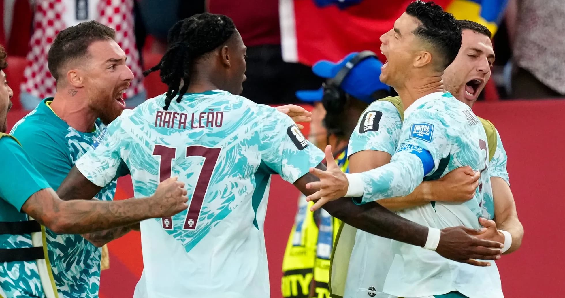 Joueurs portugais célébrant un but Joueurs portugais célébrant un but