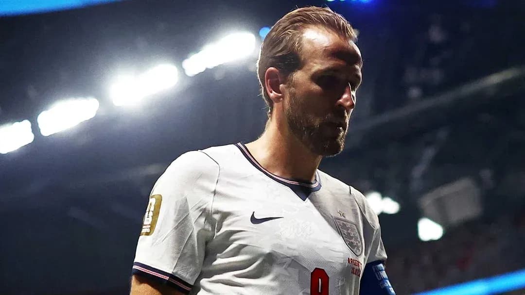 Joueur de l'Angleterre quittant le terrain après le match Joueur de l'Angleterre quittant le terrain après le match