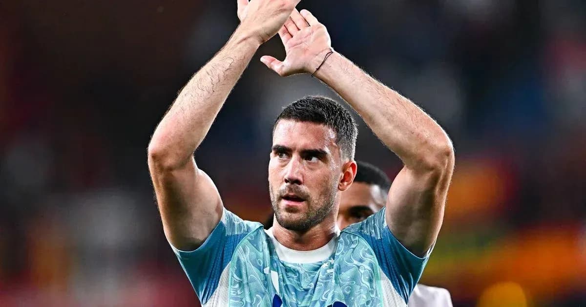 Joueur applaudissant après le match dans le stade Joueur applaudissant après le match dans le stade