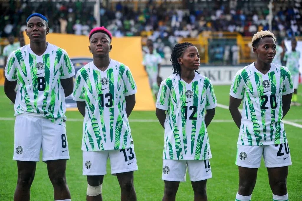 Quatre joueuses de l'équipe nationale du Nigeria alignées Quatre joueuses de l'équipe nationale du Nigeria alignées