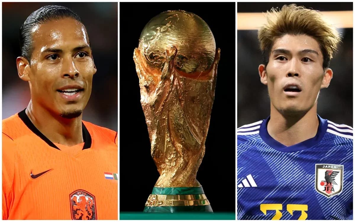 Joueurs des Pays-Bas et du Japon avec la Coupe du Monde Joueurs des Pays-Bas et du Japon avec la Coupe du Monde