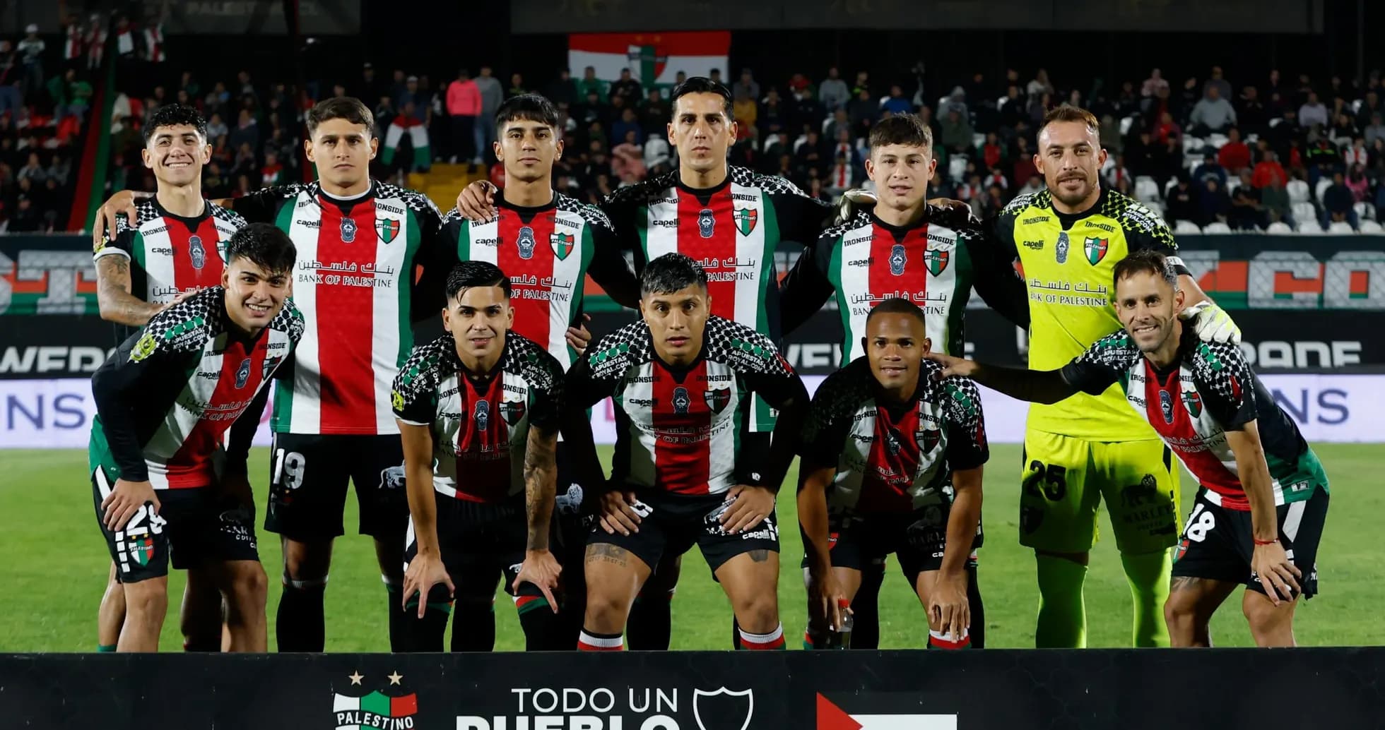 Équipe de Palestino avant le match Équipe de Palestino avant le match