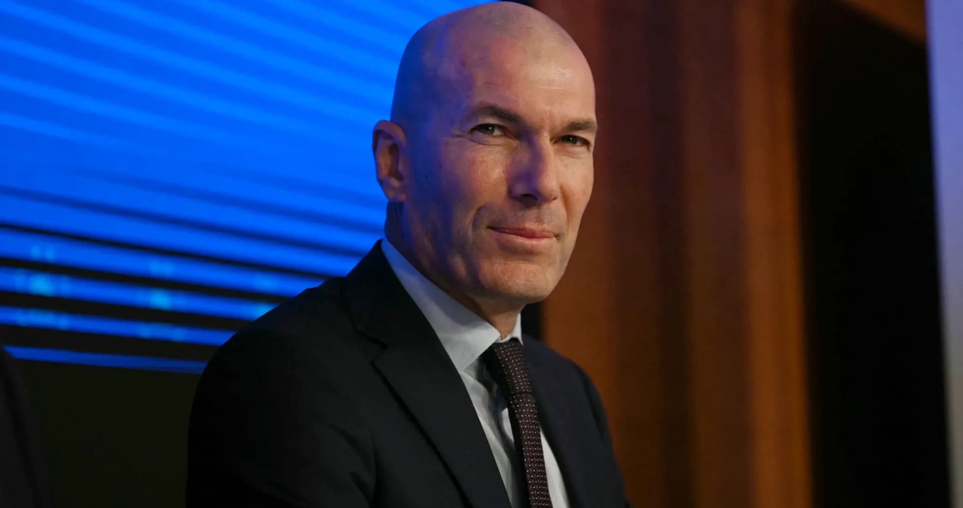 Zinédine Zidane lors d'une conférence de presse Zinédine Zidane lors d'une conférence de presse