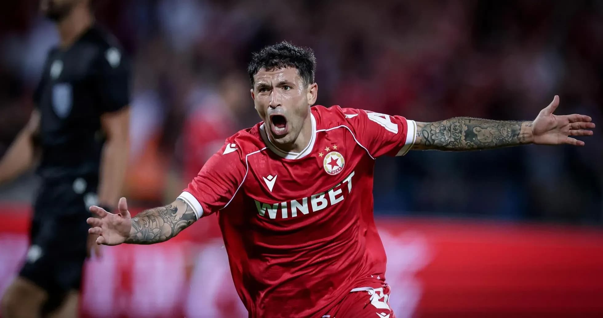 Joueur célébrant un but pour le CSKA Sofia Joueur célébrant un but pour le CSKA Sofia