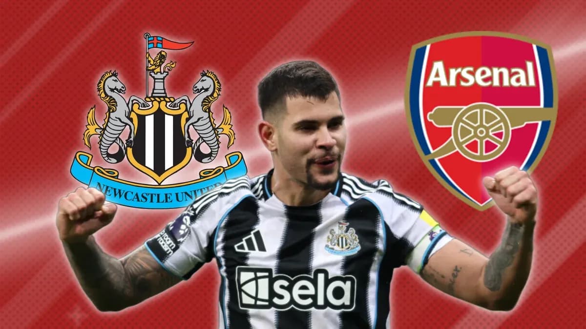 Joueur de Newcastle United célébrant avec logos d'Arsenal Joueur de Newcastle United célébrant avec logos d'Arsenal