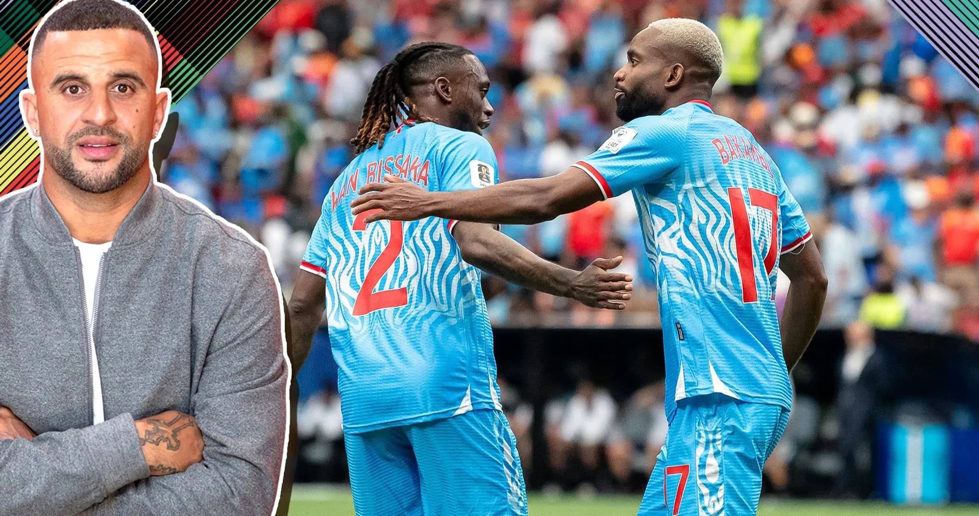 Joueurs célébrant un but sur le terrain Joueurs célébrant un but sur le terrain