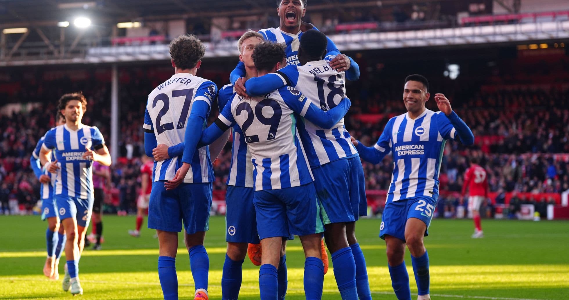 Brighton surclasse Nottingham Forest : Analyse stratégique du match Brighton surclasse Nottingham Forest : Analyse stratégique du match