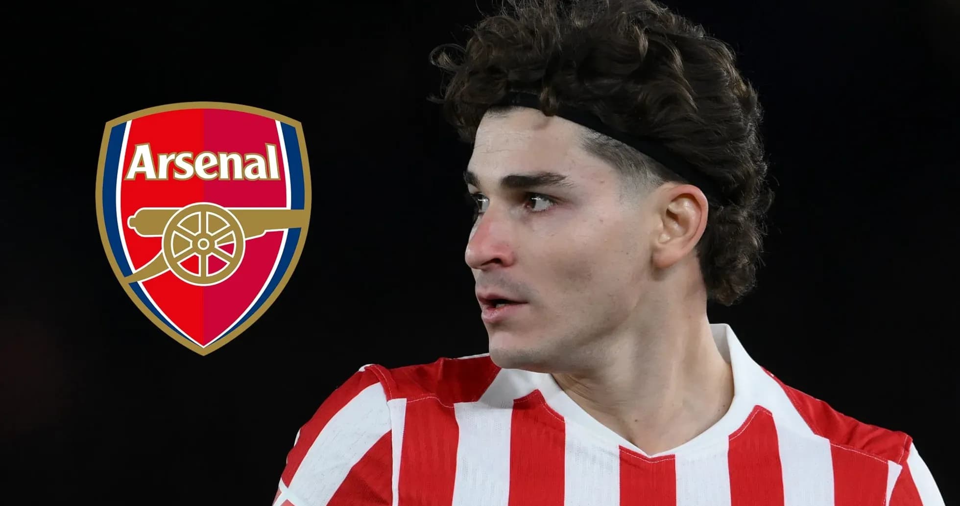 Joueur en maillot rayé, logo d'Arsenal en arrière-plan Joueur en maillot rayé, logo d'Arsenal en arrière-plan