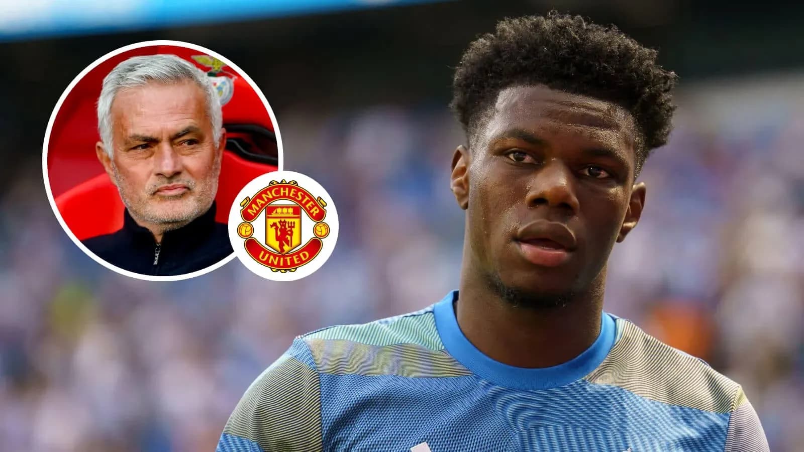 Joueur en maillot de Manchester United sur le terrain Joueur en maillot de Manchester United sur le terrain