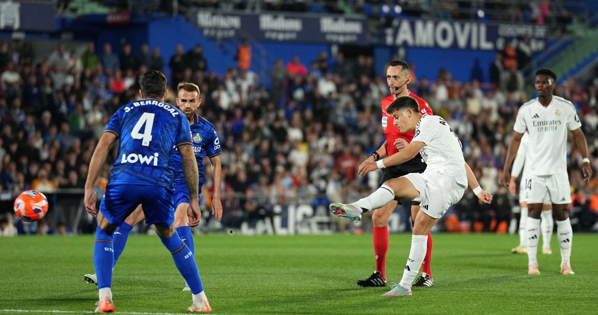 Real Madrid s'incline face à Getafe : Analyse de la 26e journée de La Liga Real Madrid s'incline face à Getafe : Analyse de la 26e journée de La Liga