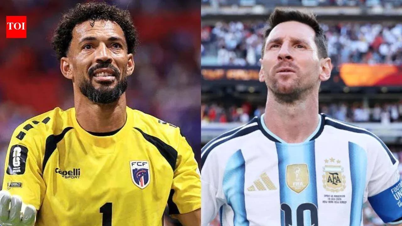 Gardien de but et joueur en maillot argentin Gardien de but et joueur en maillot argentin