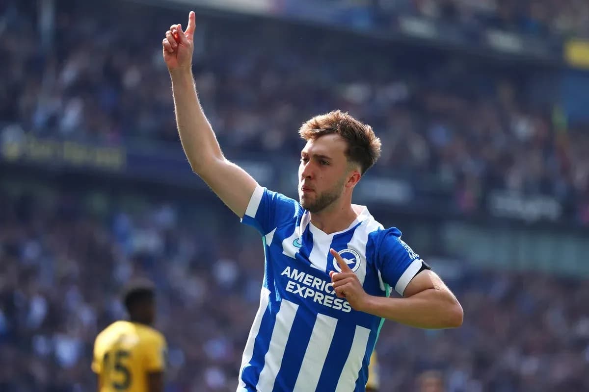 Joueur de Brighton célébrant un but au stade Joueur de Brighton célébrant un but au stade