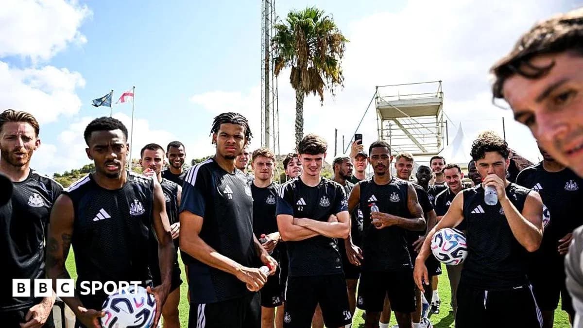 Équipe de Newcastle lors d'une séance d'entraînement en extérieur Équipe de Newcastle lors d'une séance d'entraînement en extérieur