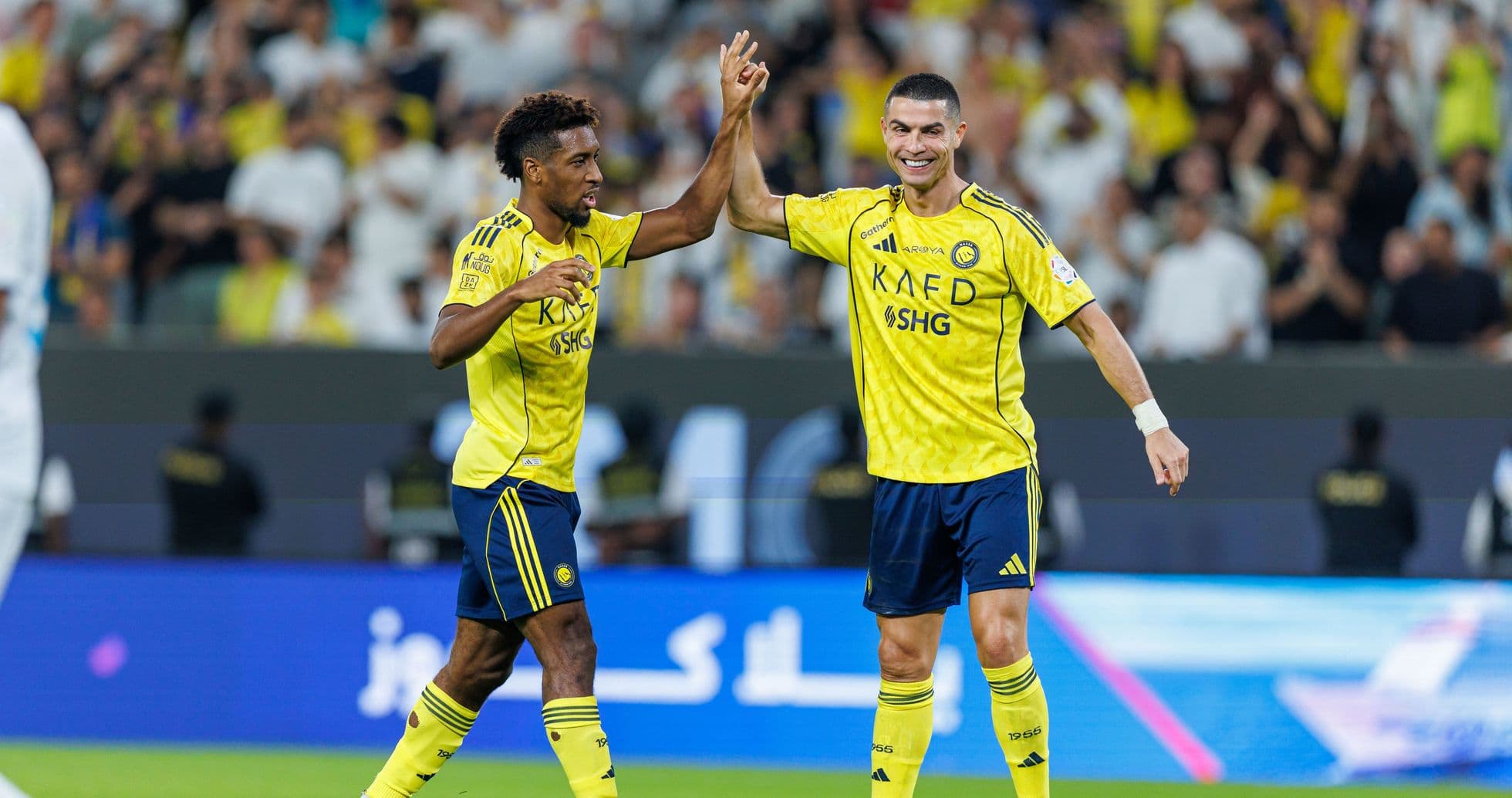 Joueurs de Al Nassr célébrant un but ensemble Joueurs de Al Nassr célébrant un but ensemble