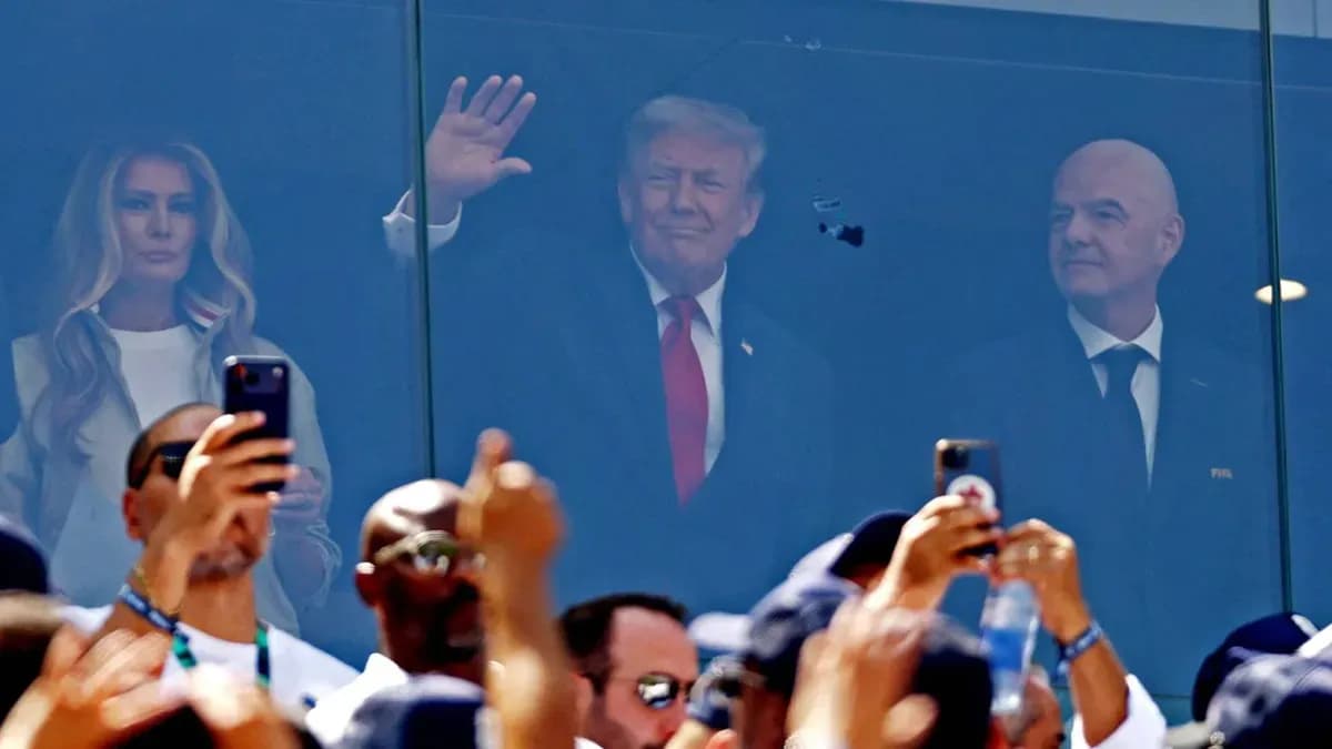 Donald Trump présent à la finale de la Coupe du Monde : compte rendu complet de sa présence au MetLife Stadium Donald Trump présent à la finale de la Coupe du Monde : compte rendu complet de sa présence au MetLife Stadium