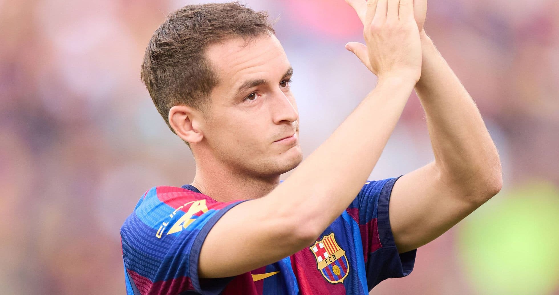 Deportivo A Coruna accueille Marc Casado de Barcelone en prêt avec option d'achat Deportivo A Coruna accueille Marc Casado de Barcelone en prêt avec option d'achat