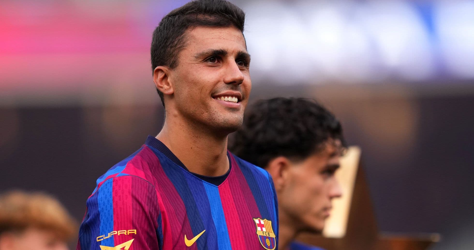 Rodri s'apprête à faire ses débuts avec le FC Barcelone face à l'Athletic Club selon Hansi Flick Rodri s'apprête à faire ses débuts avec le FC Barcelone face à l'Athletic Club selon Hansi Flick